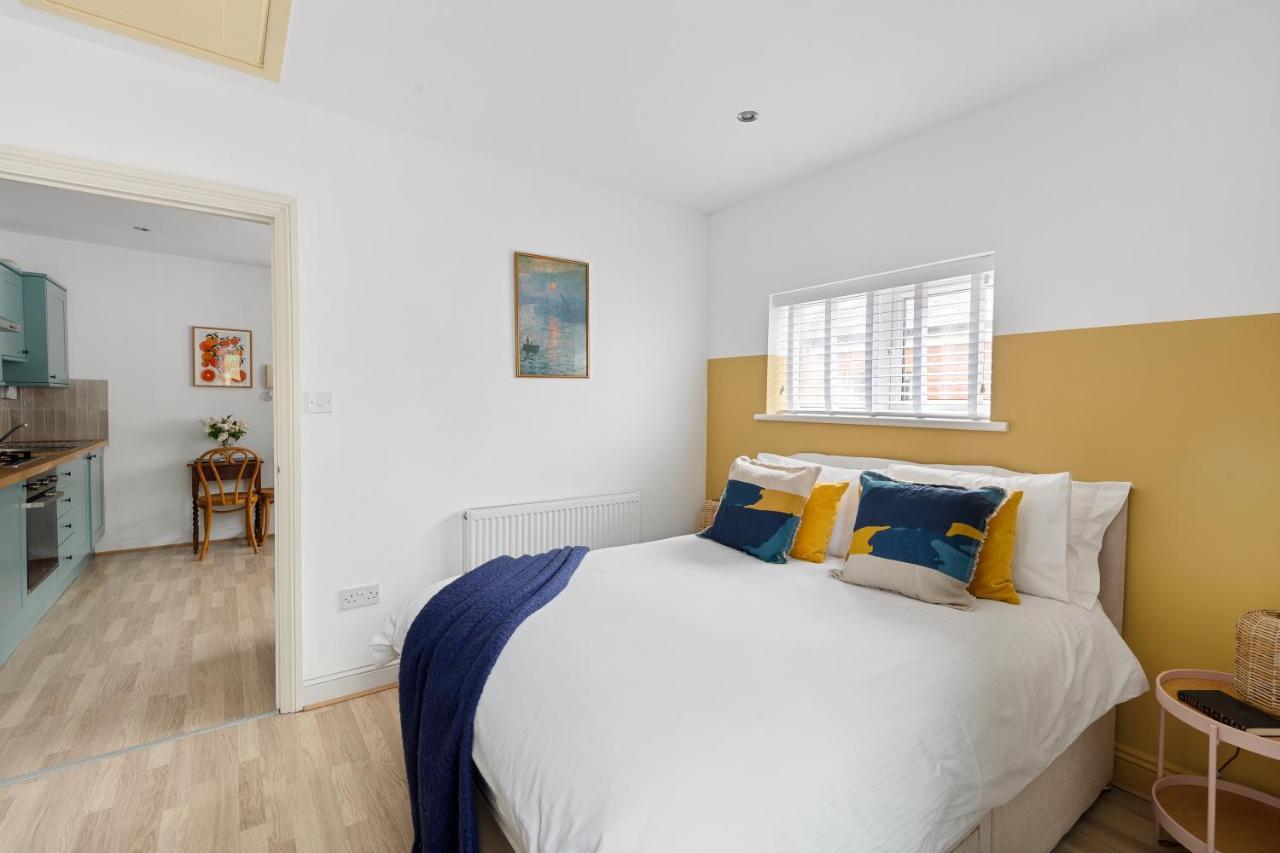 Albany By Black Door Stays Cardiff Esterno foto